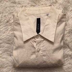 EUC 100% Cotton Cream Textured Dress Shirt Made in Italy